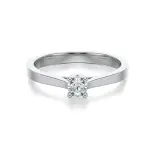 Pierścionek zaręczynowy z brylantem